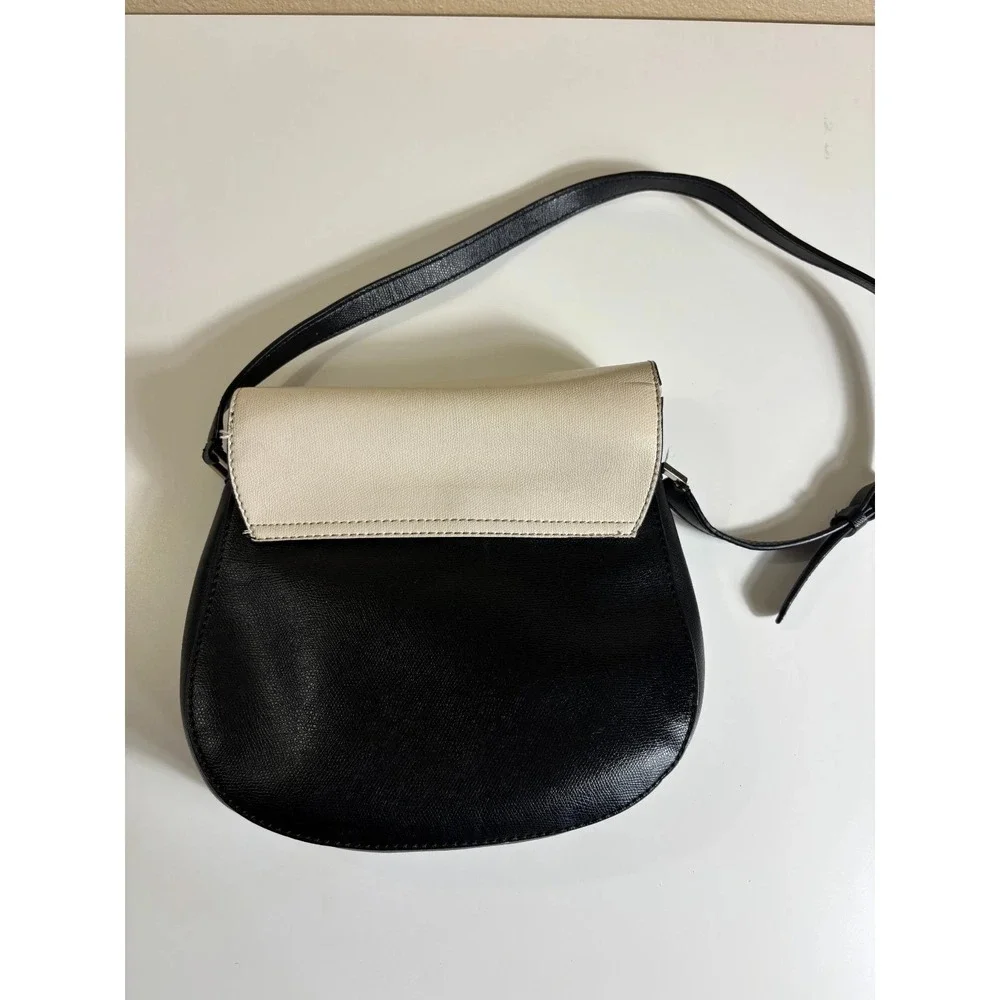 VTG Y2K Guess Handbag Women Black Leather Adjustable Strap Magnetic Flap Closure